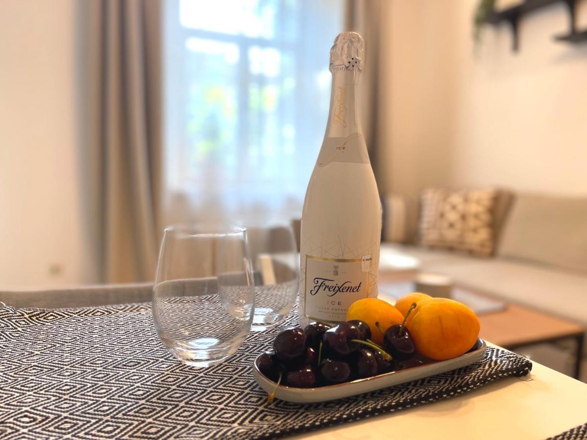 ריגה Cozy Home Matisa Apartment, Free Parking, Self Check-In מראה חיצוני תמונה